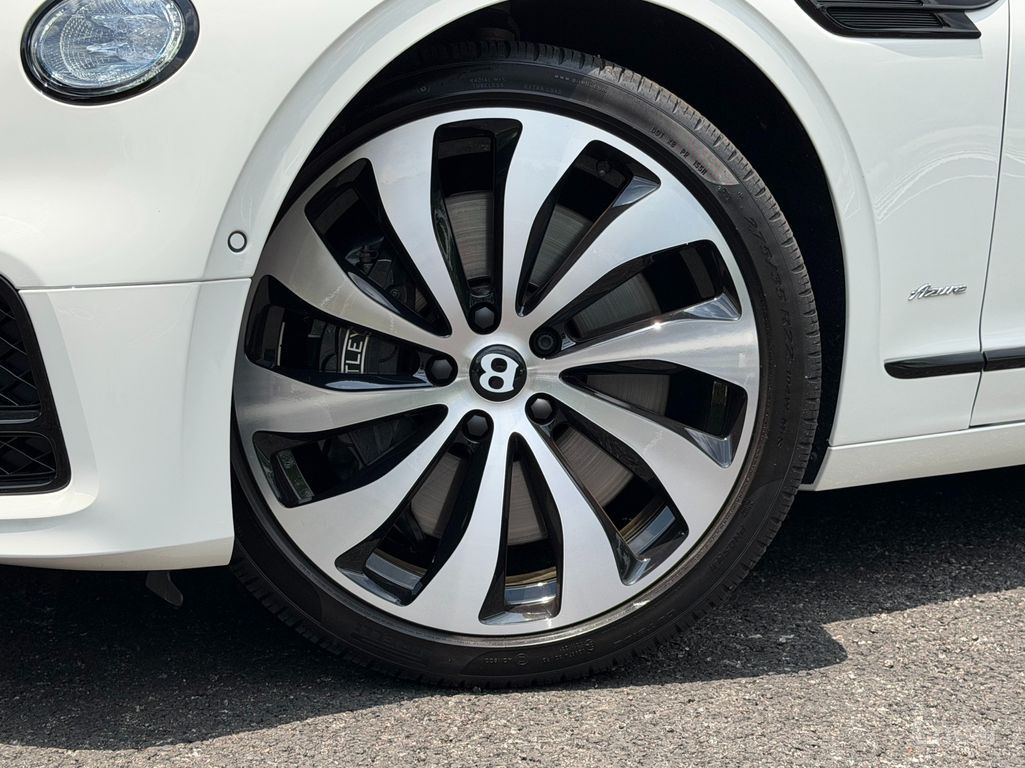 Bentley Flying Spur — Фотографии автомобиля 4
