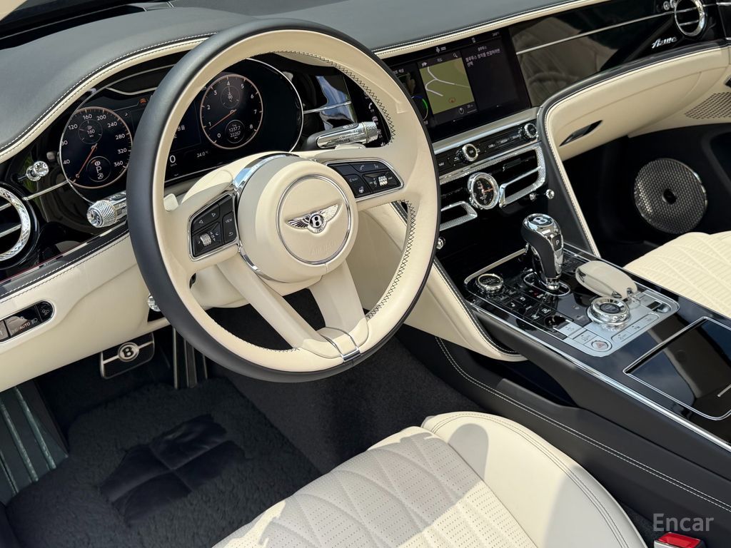 Bentley Flying Spur — Фотографии автомобиля 5