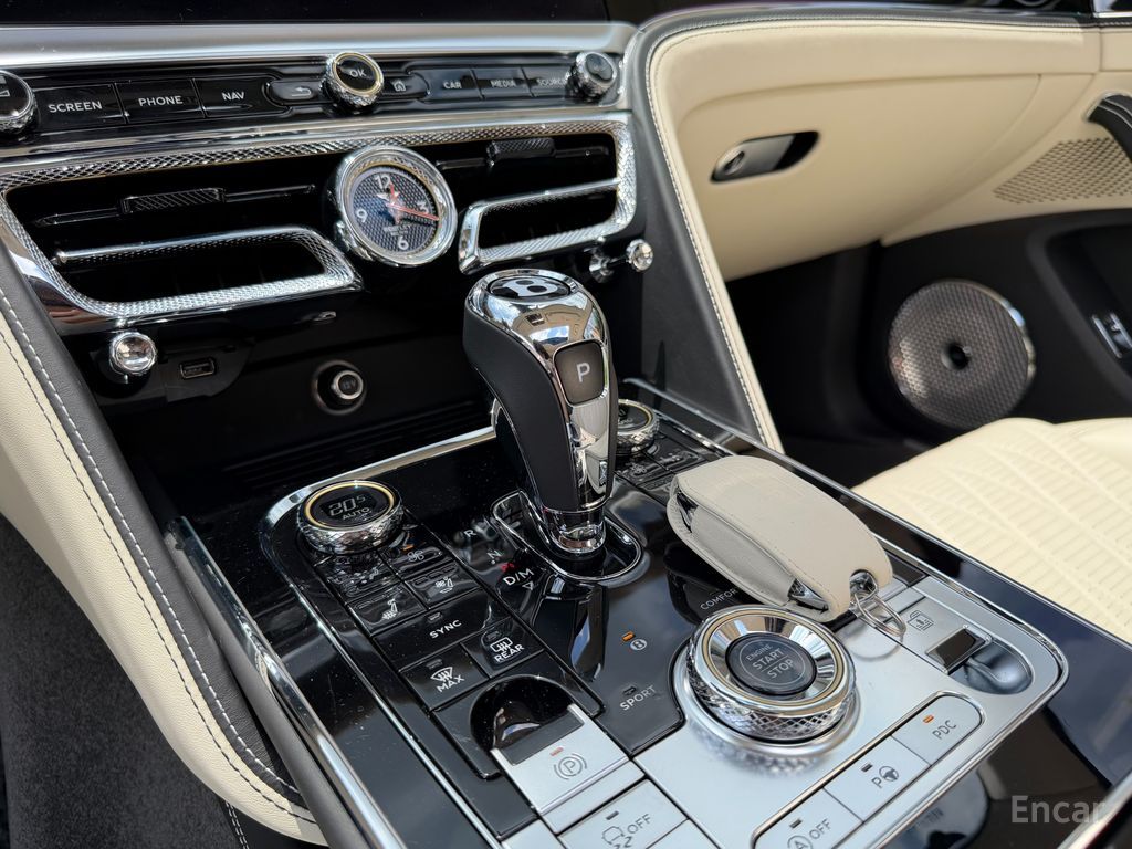 Bentley Flying Spur — Фотографии автомобиля 8