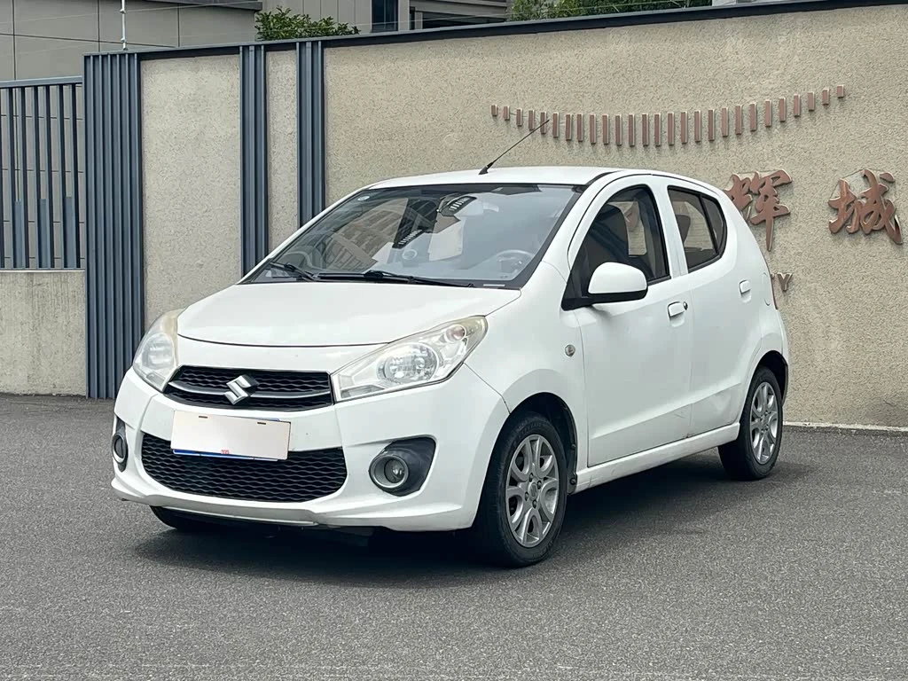 Suzuki Alto 2013 1.0L MT Luxury