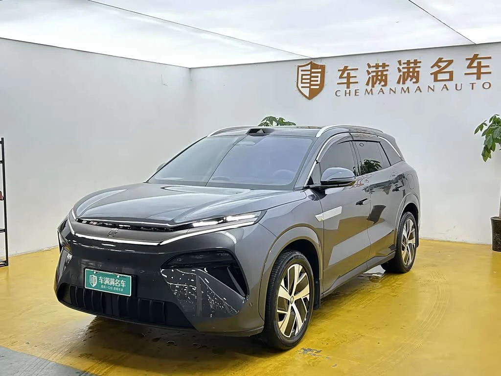 BYD Tang L L 2025 EV 670KM Flagship