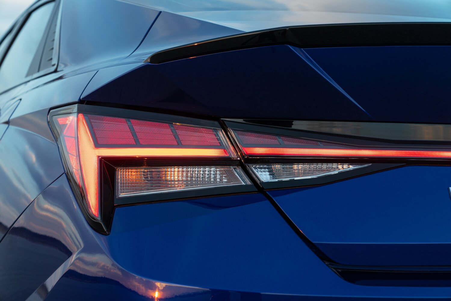 Hyundai Elantra 2022 1.5L CVT GLX Elite — Фотографии комплектации 18