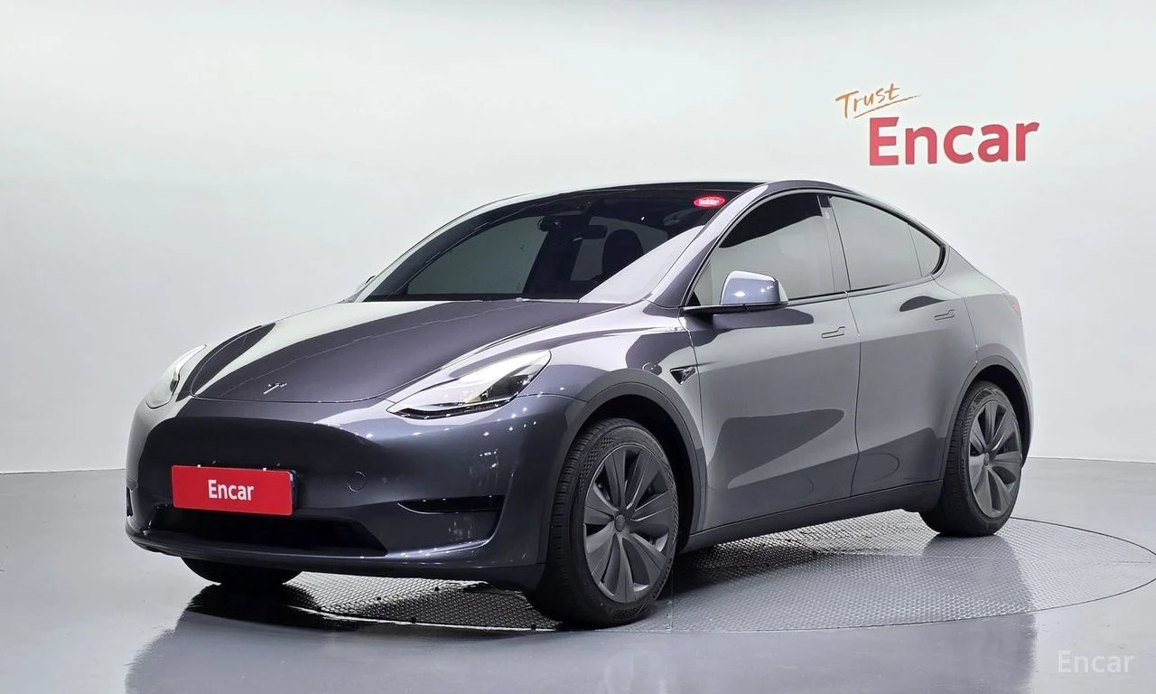 Tesla Model Y RWD