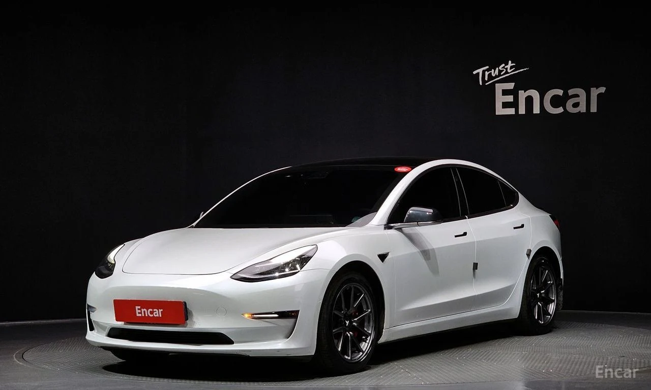 Tesla Model 3 Long Range AWD