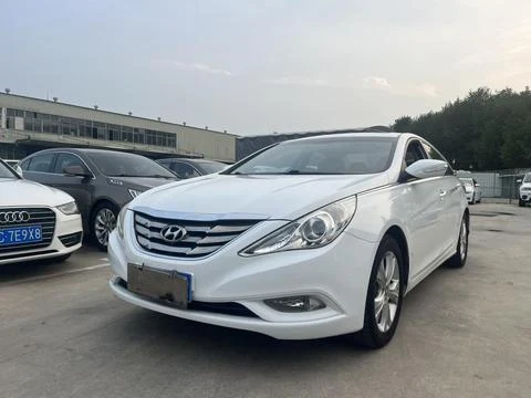 Hyundai 2011 2.0L AT Lead