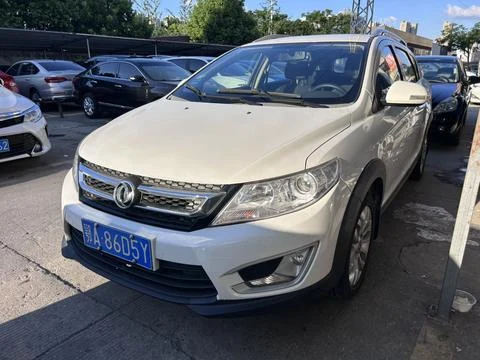 Автомобиль #971621 AX3 2016 1.5L MT