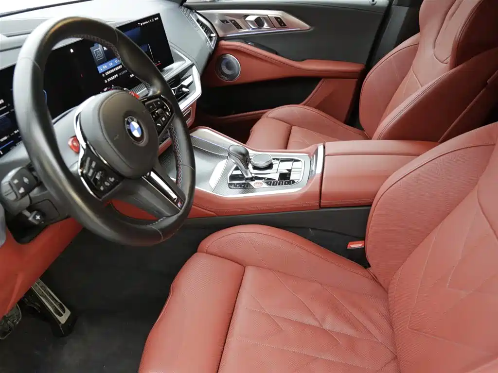BMW XM — Фотографии автомобиля 8